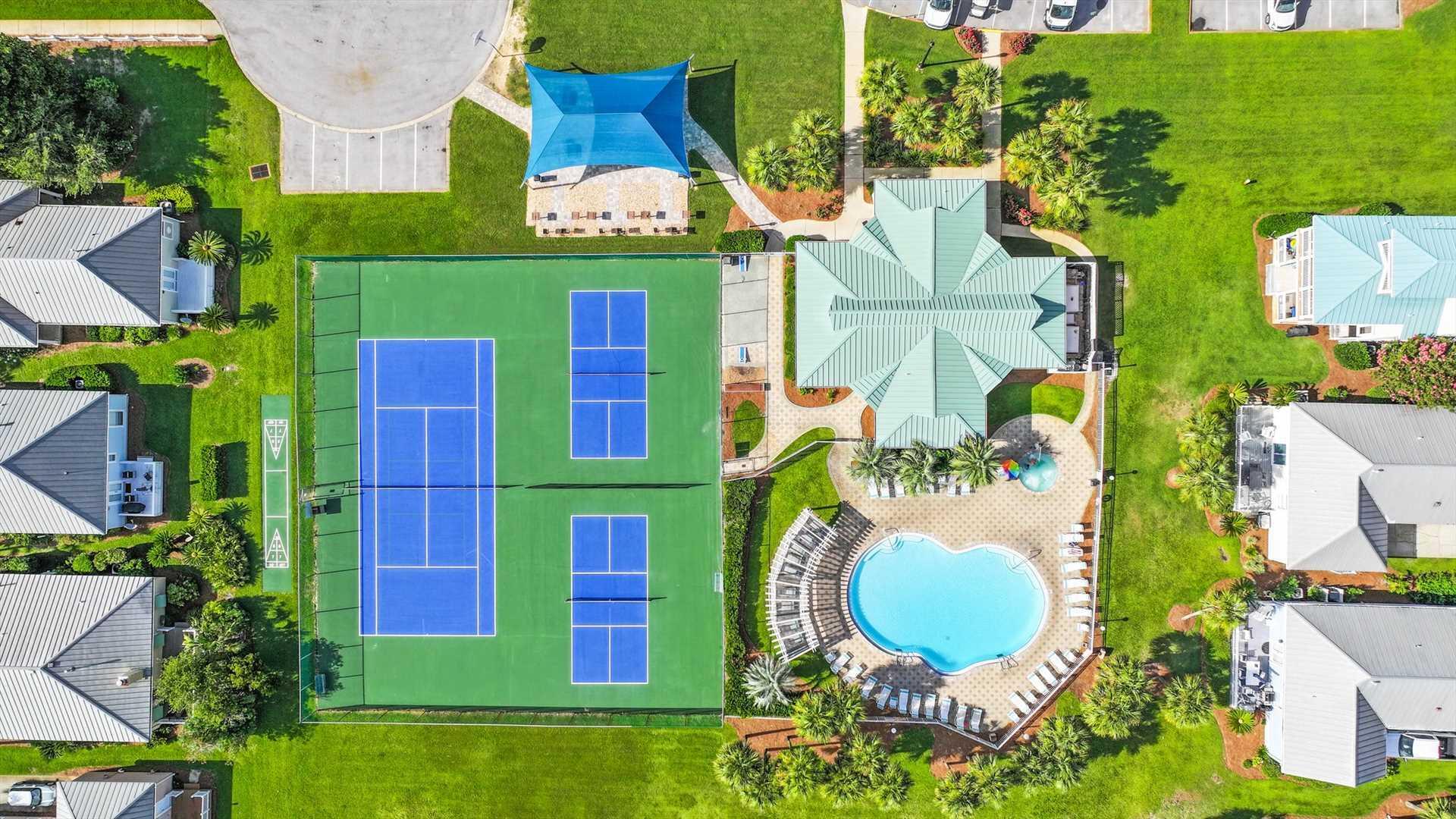 Maravilla Condominiums - Residential