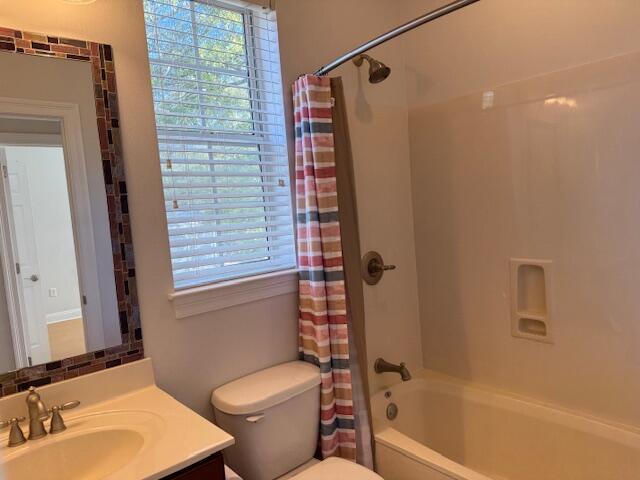 WALTON OAKS - Residential Lease