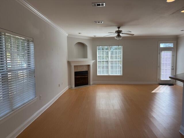 $500 off March rent if tenant occupies by Mar 1! This charming & spacious 3br/2.5ba end-unit townhome in the park-like community of Walton Oaks; centrally located in the heart of Niceville, near shopping, dining, schools, Northwest FL State College, hospital, Eglin Air Force Base and a short drive to Destin beaches. Turkey Creek, a 20 acre park offering a nature trail, swimming platform & picnic pavilion is just down the street. The residence lives large with high ceilings and plenty of storage space including an attached one car garage. The main living area is bright and open with living, dining, 1/2bath, kitchen & entryway stairs that lead upstairs to the 3 bedrooms & 2 full baths. The primary bedroom has large closet, ensuite bath w/ split vanities, water closet, shower & garden tub Additional two bedrooms a separate full bath, and in unit washer/dryer can all be found upstairs. Nonsmoking. Yard maintenance included in rent. All other utilities paid by tenant. A small dog considered with $500 non-refundable fee.