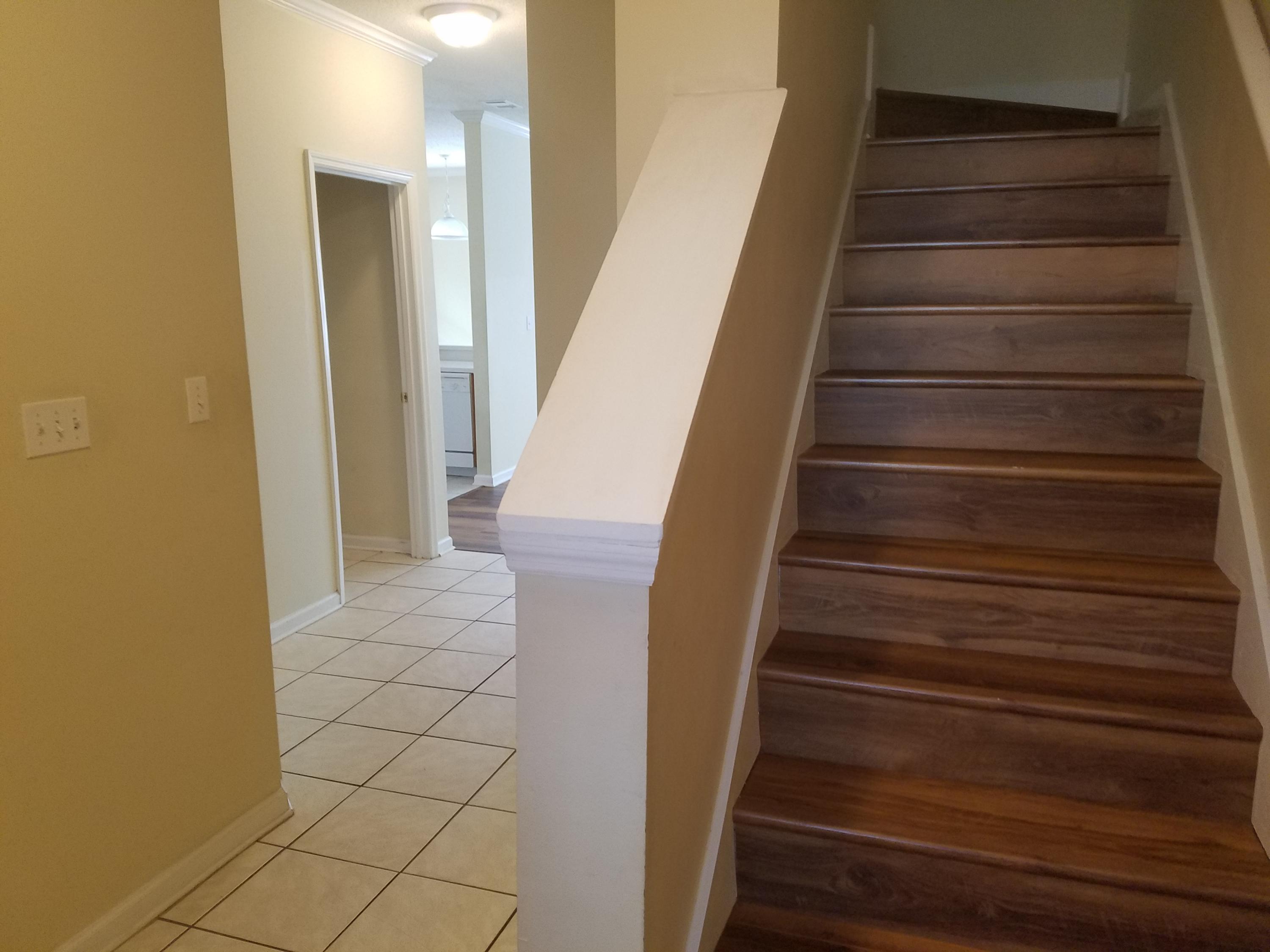 Stonegate Villas


Stonegate Villas - Residential Lease