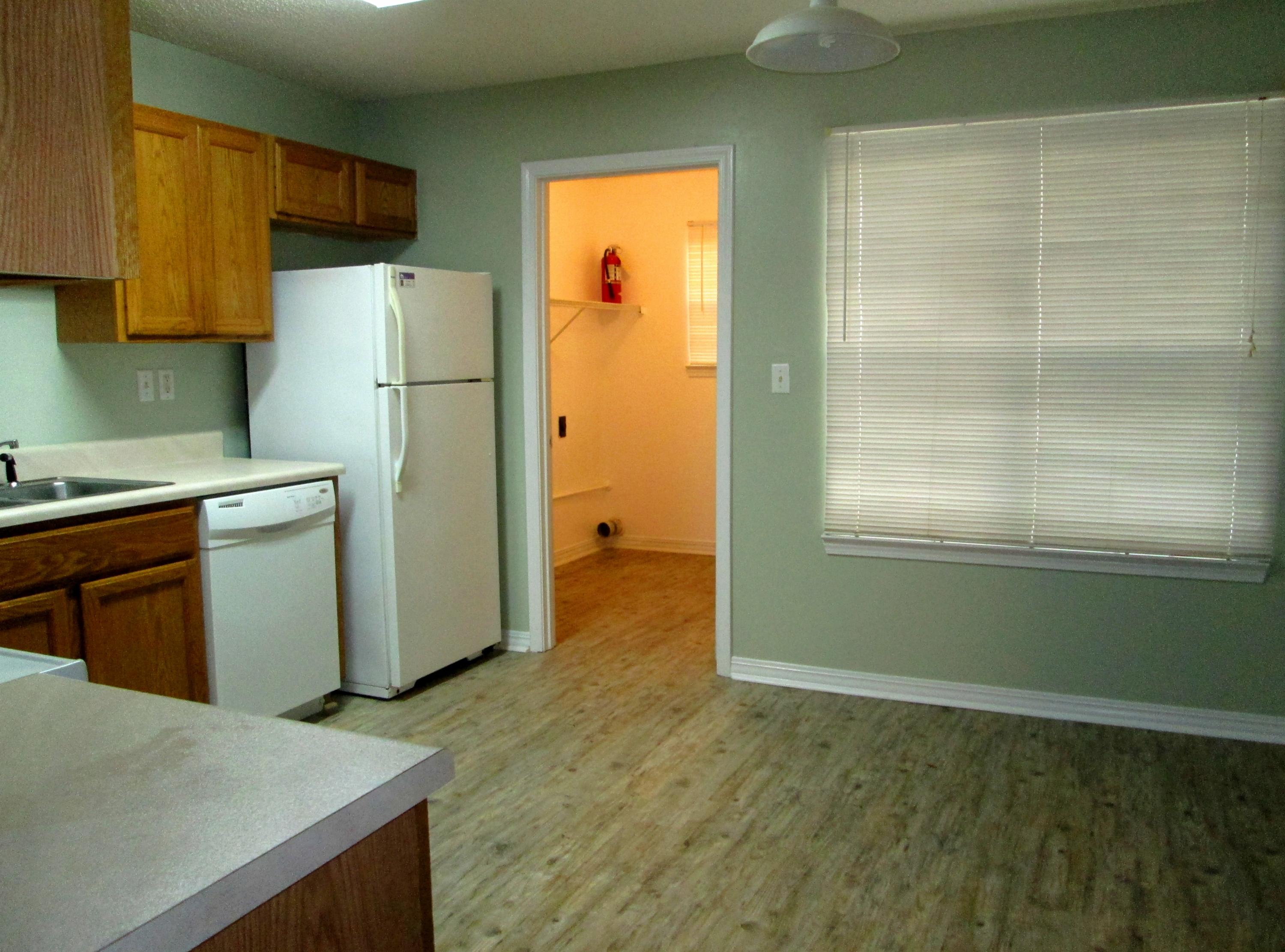 Metes & Bounds Aurora Duplex - Residential Lease