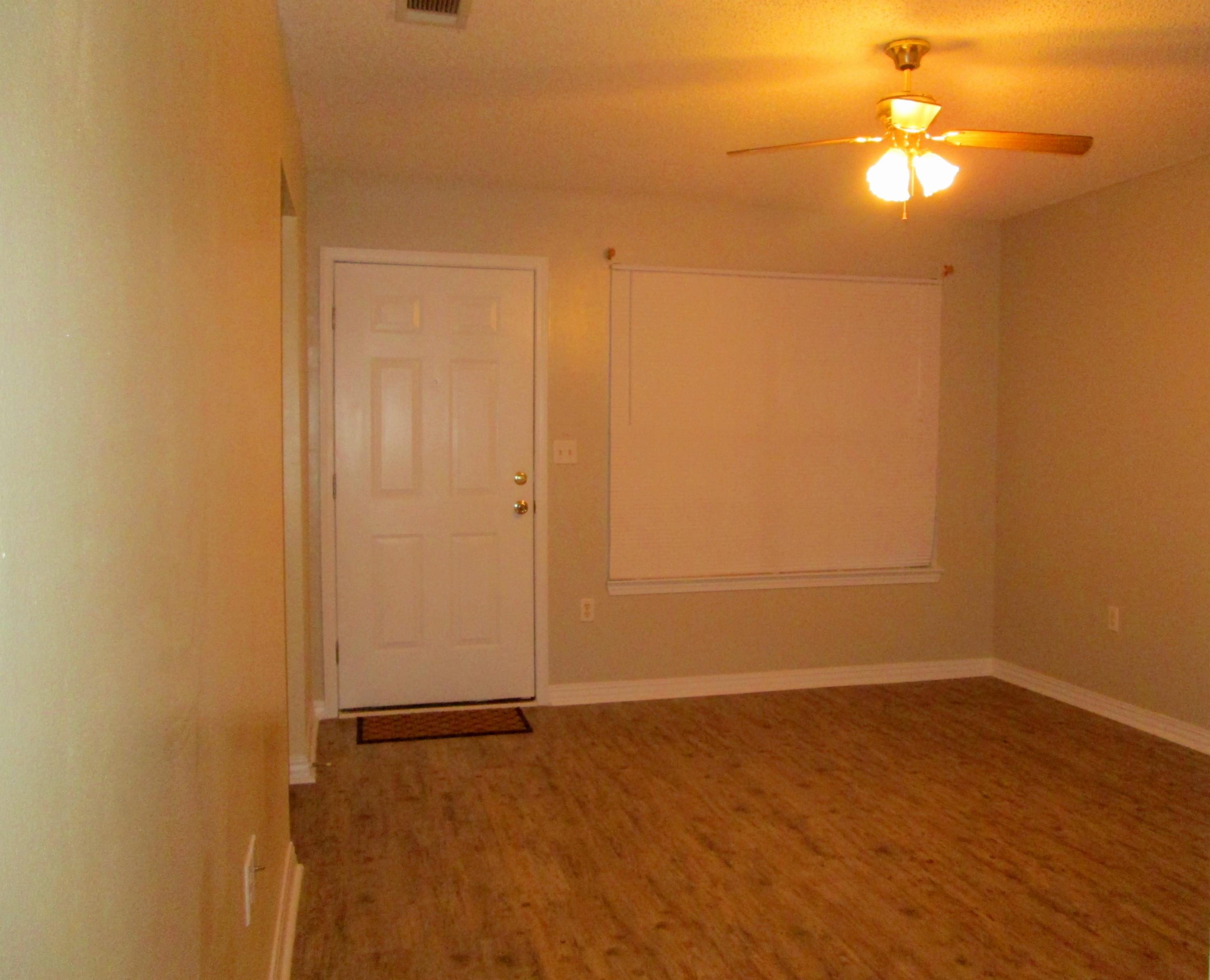 Metes & Bounds Aurora Duplex - Residential Lease