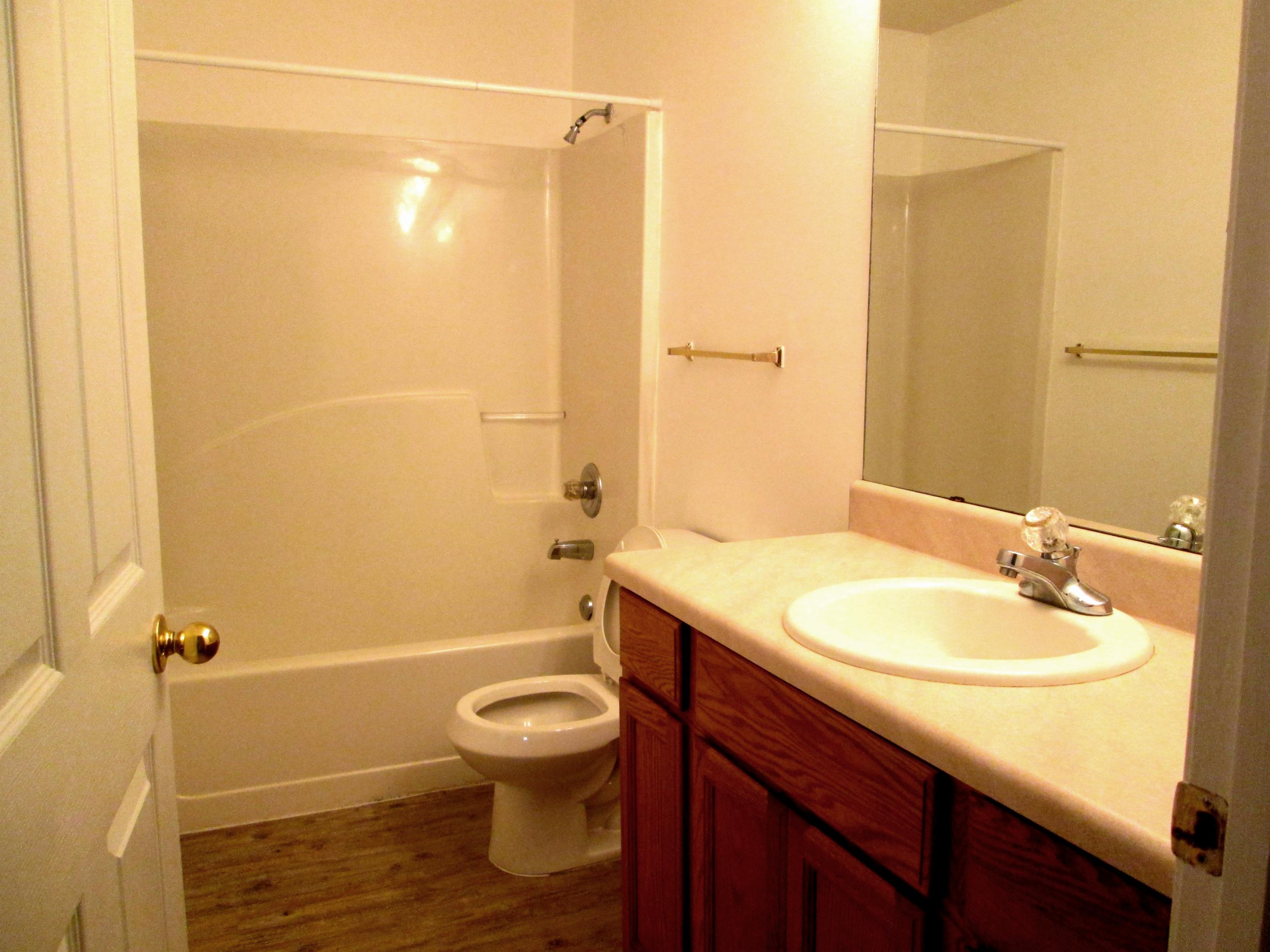 Metes & Bounds Aurora Duplex - Residential Lease