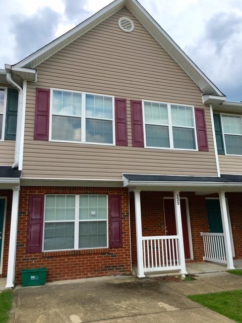 ROLLING PINES - Residential Lease