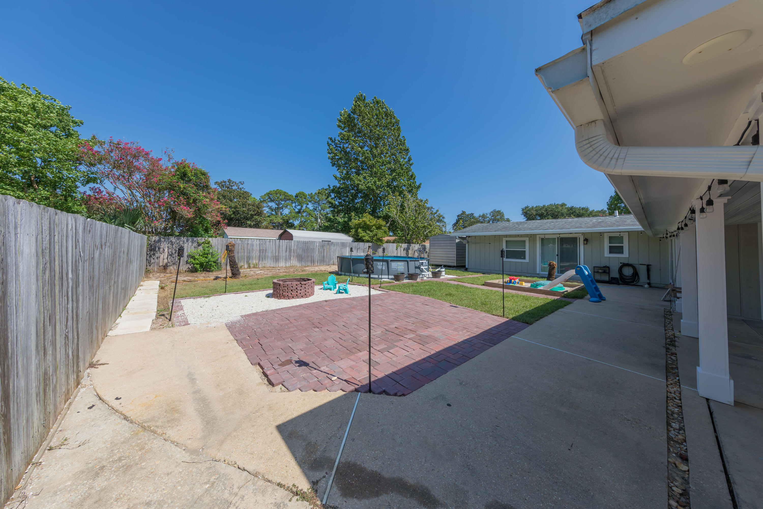 VICTORIA GARDENS 1 - Residential