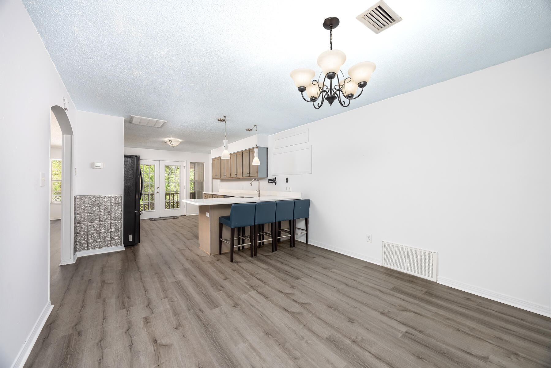 PARKWOOD ESTATES PH 1 BLUEWATER BAY - Residential