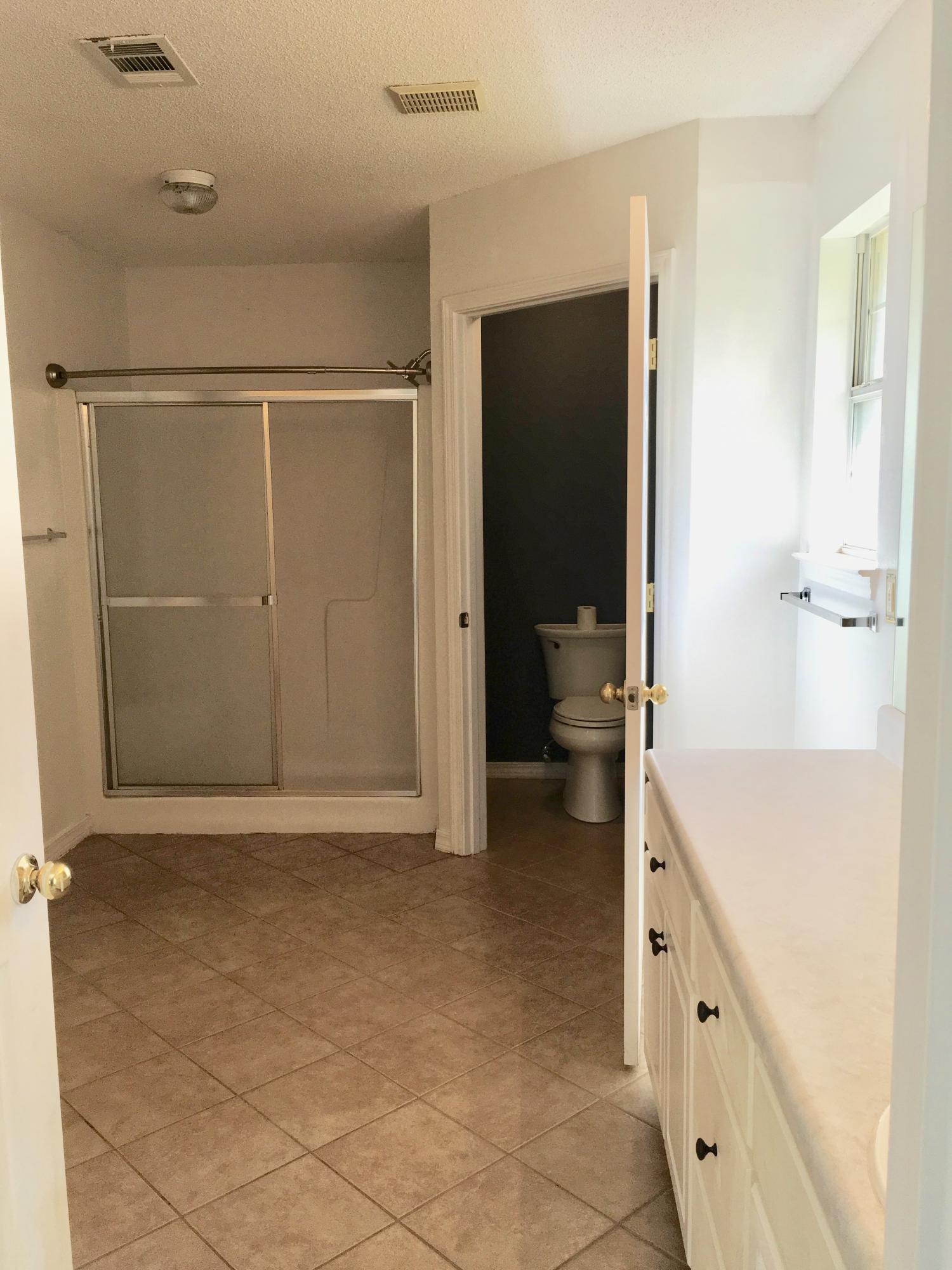 FOXWOOD ADDITION S/D - Residential Lease