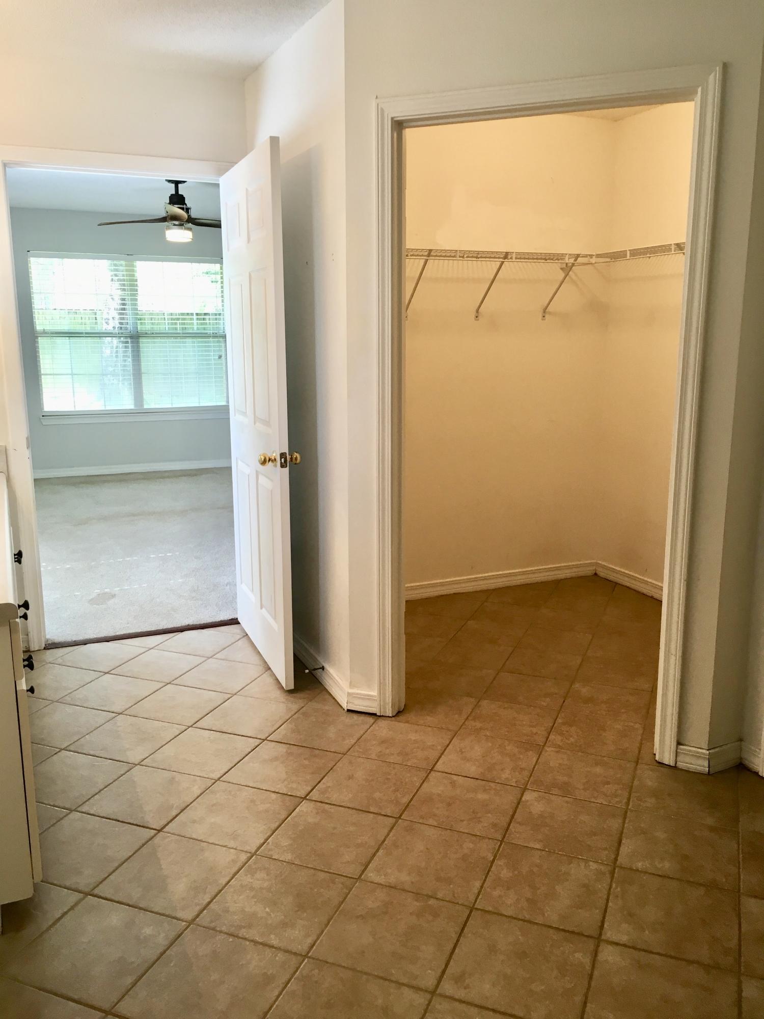 FOXWOOD ADDITION S/D - Residential Lease