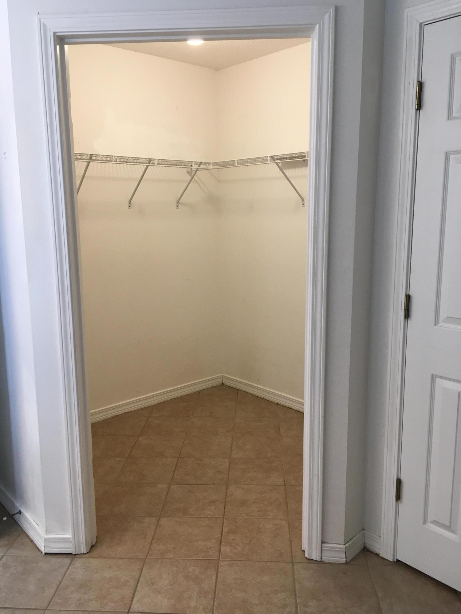 FOXWOOD ADDITION S/D - Residential Lease