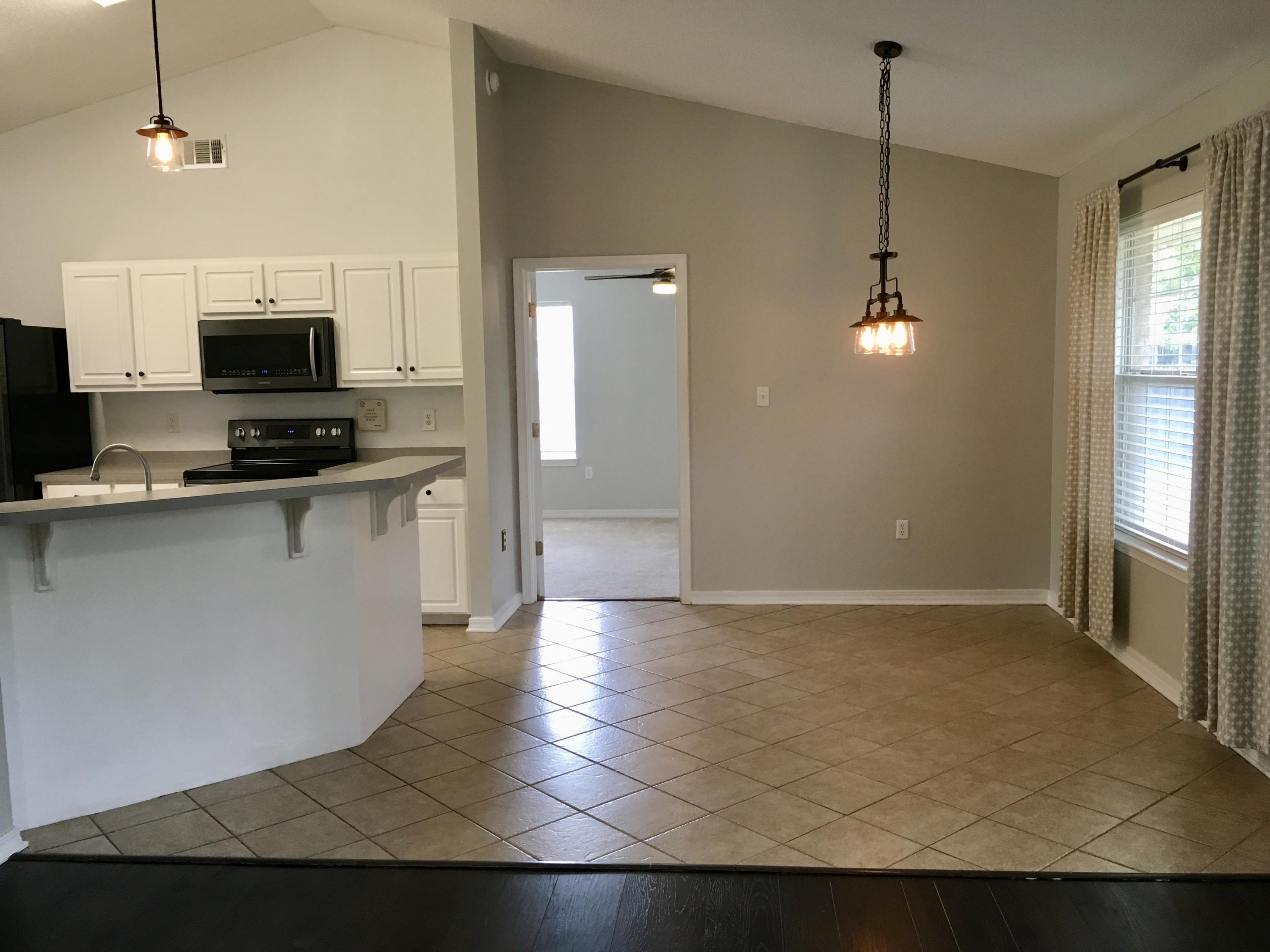 FOXWOOD ADDITION S/D - Residential Lease