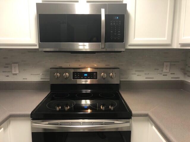 ROLLING PINES - Residential Lease