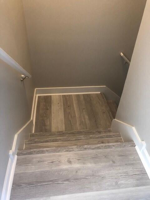 ROLLING PINES - Residential Lease