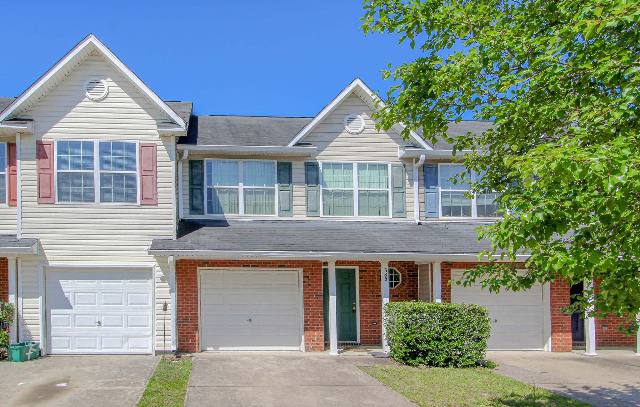 Updated 3 bedroom 2.5 bathroom townhome in Rolling Hills Townhomes.  Conveniently located to interstate, hospital, shopping and BOTH Duke & Eglin AFB. New LVP flooring.  Updated appliances and paint. Master bedroom upstairs with en suite bathroom & walk-in closet, two additional bedrooms with guest bath.  Call Barbara at 850-291-1139 for more info