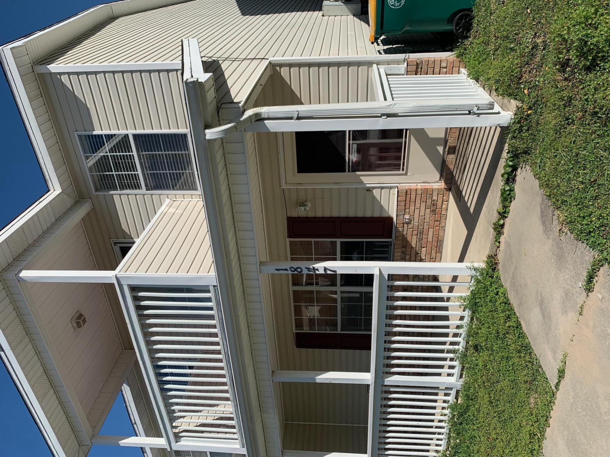 Multiple Offers - Highest and best due by 12pm Thursday April 8th. Owner is replacing roof, both sliding glass doors and the balcony flooring in April. End unit with a fenced in yard and newer carpet inside (1 year old). The separate dining room and eat in kitchen give this unit lots of space to spread out and entertain downstairs; there is also a large half bath off the eat in kitchen area. The master bedroom is large and has a balcony overlooking the street, with double sinks in the master bath.