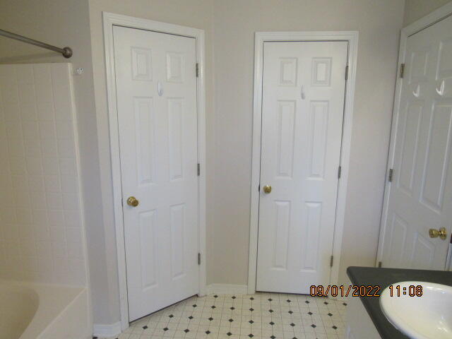 PARKER PLACE - Residential Lease