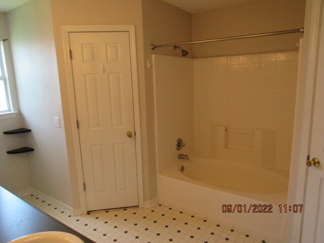 PARKER PLACE - Residential Lease