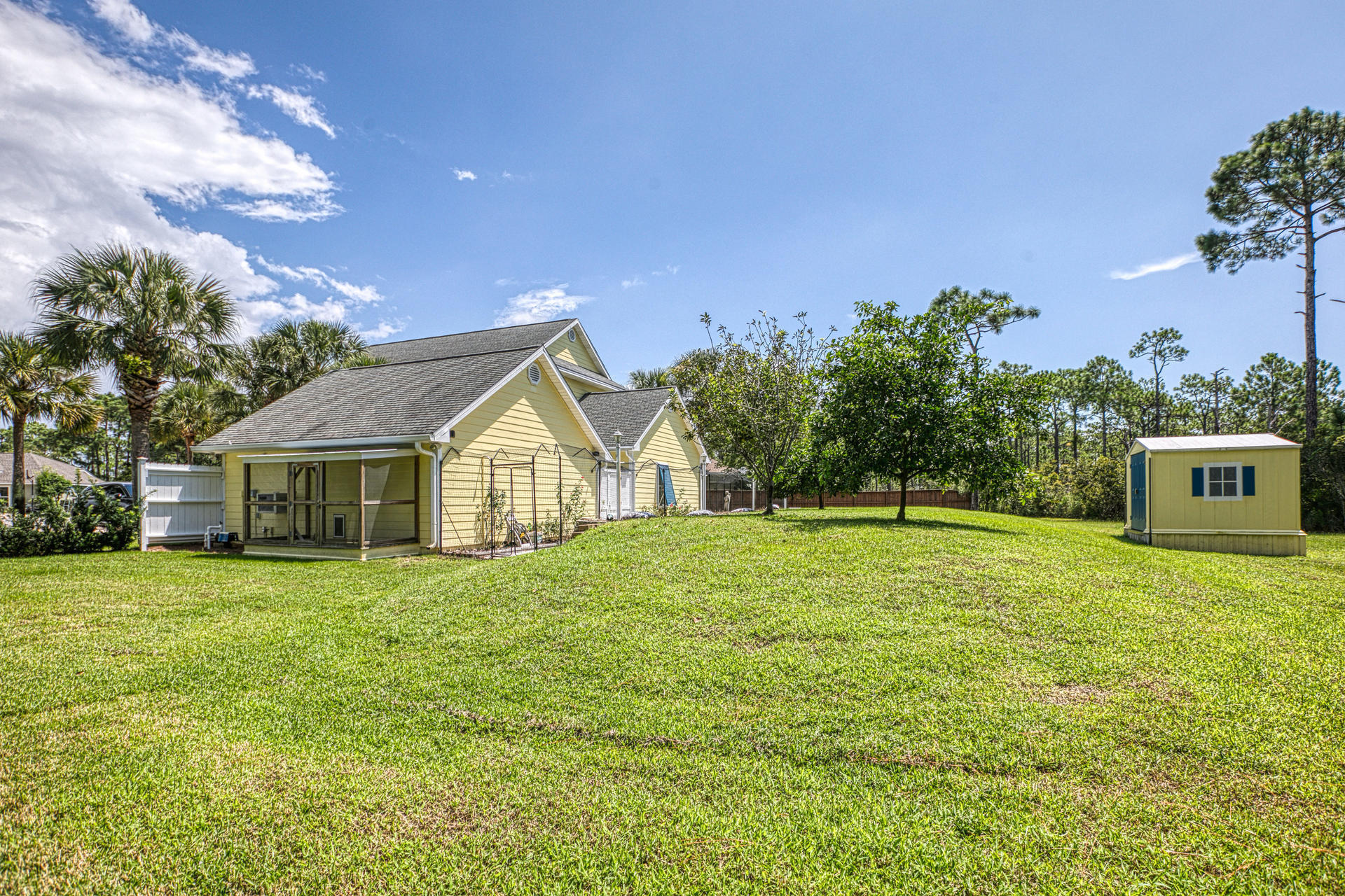 PELICAN BAY S/D - Residential