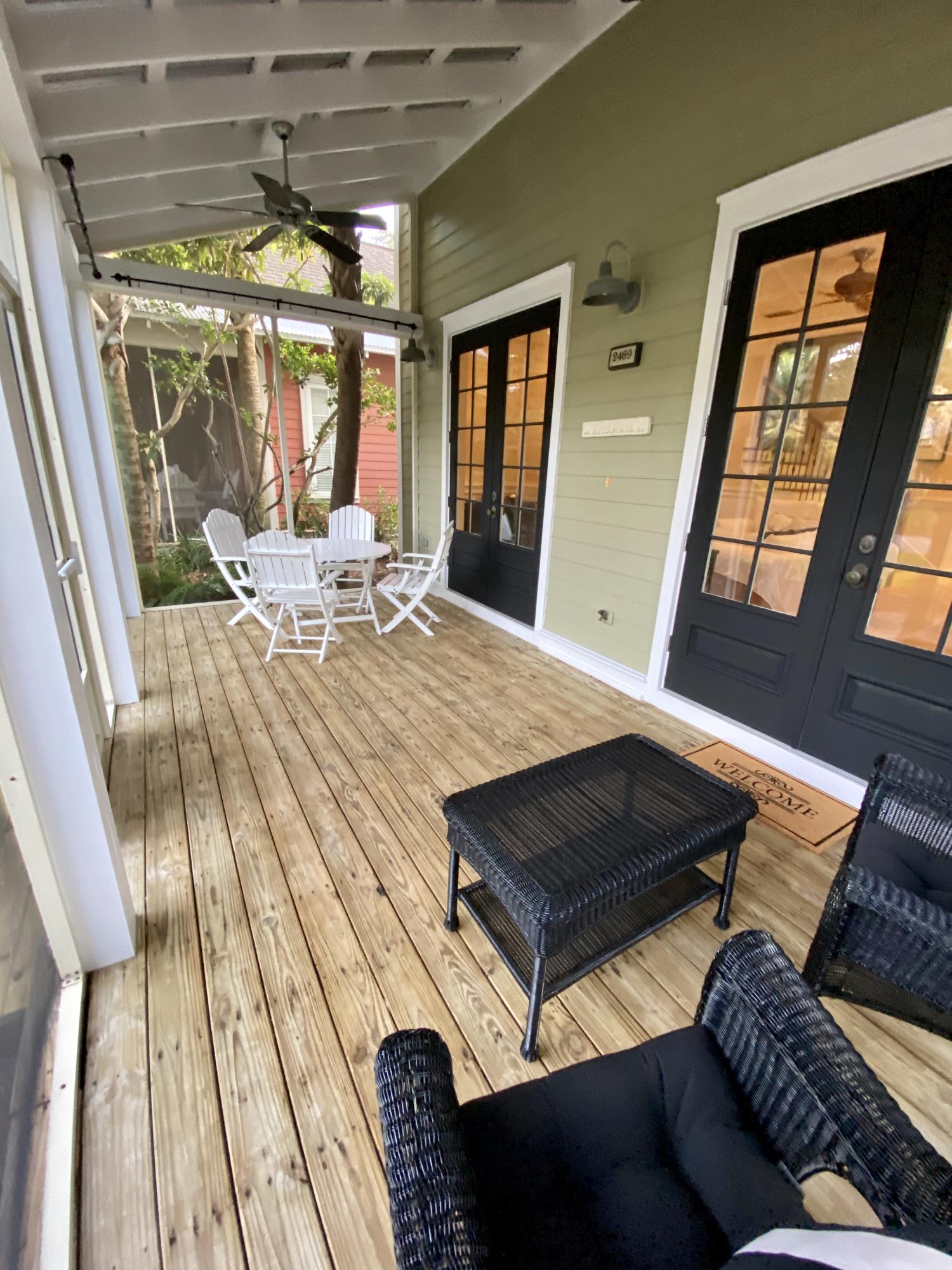 BUNGALOS AT SANDESTIN - Residential