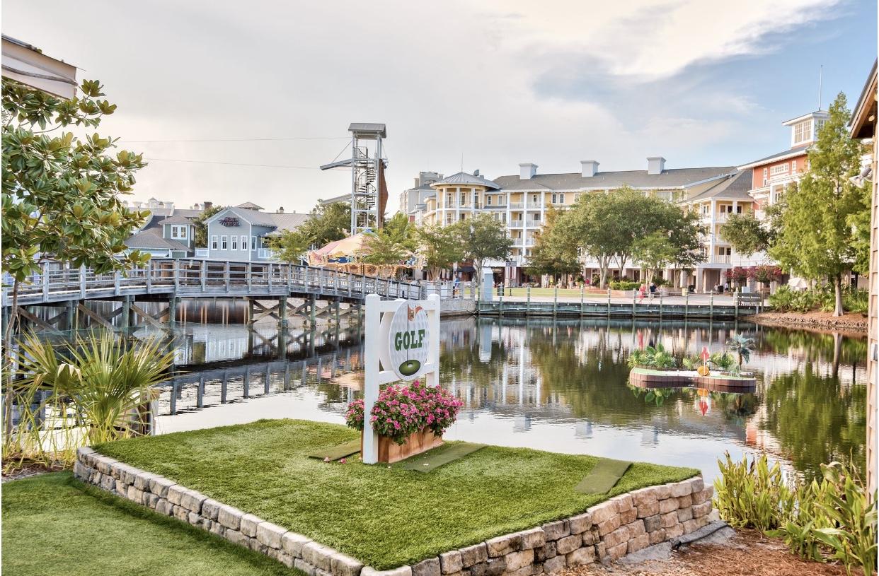 BUNGALOS AT SANDESTIN - Residential
