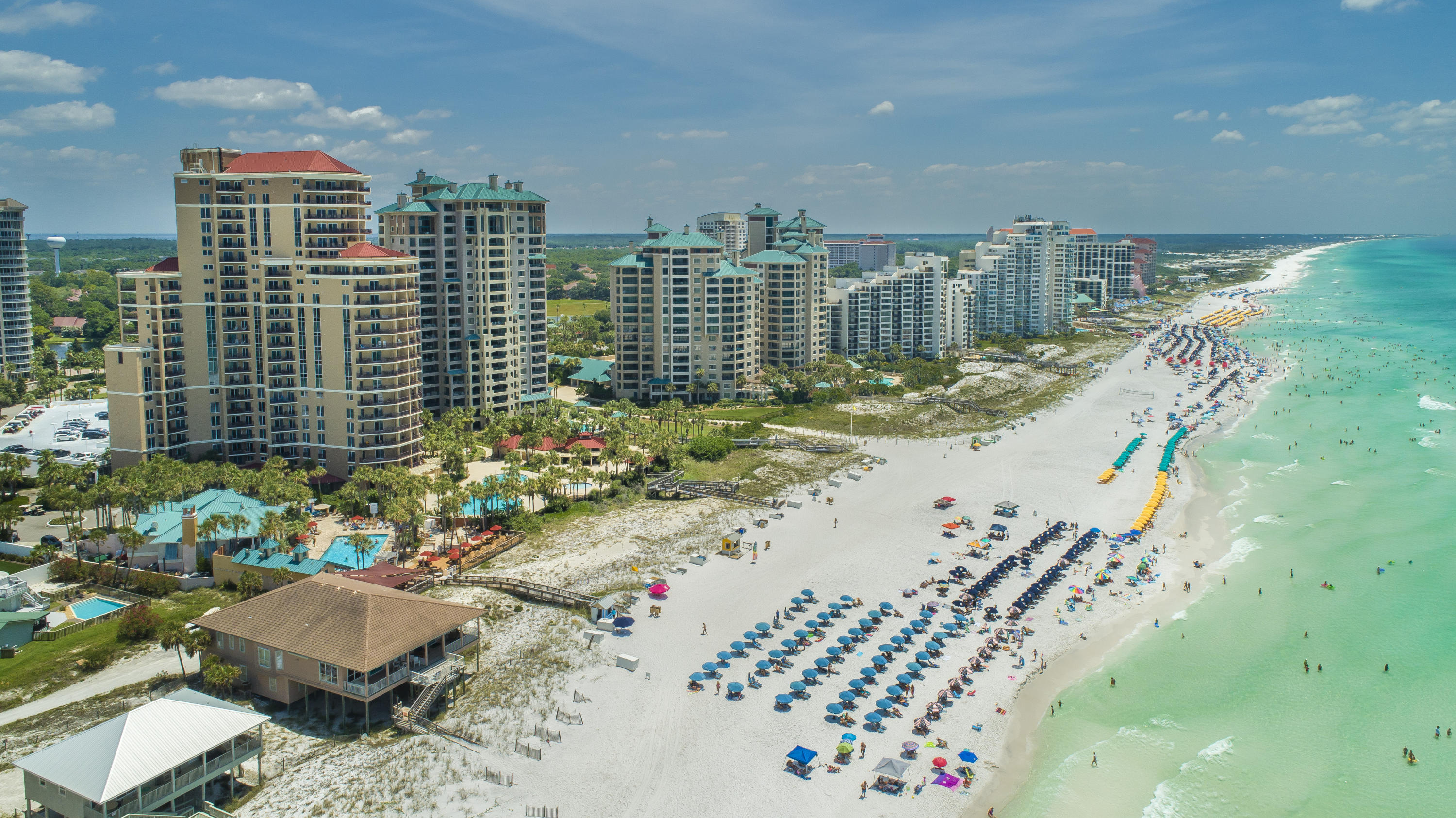 BUNGALOS AT SANDESTIN - Residential