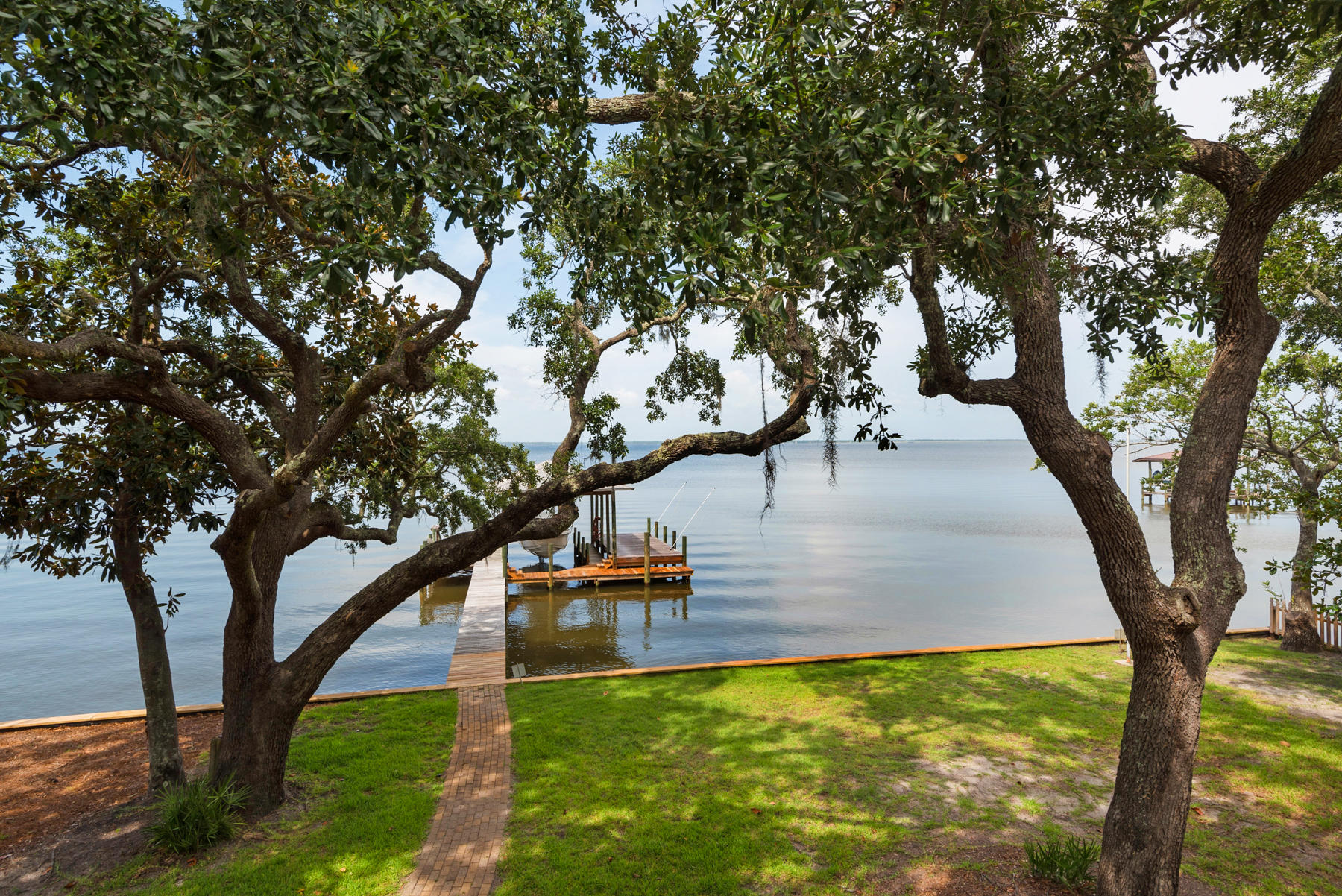 DRIFTWOOD SHORES - Residential