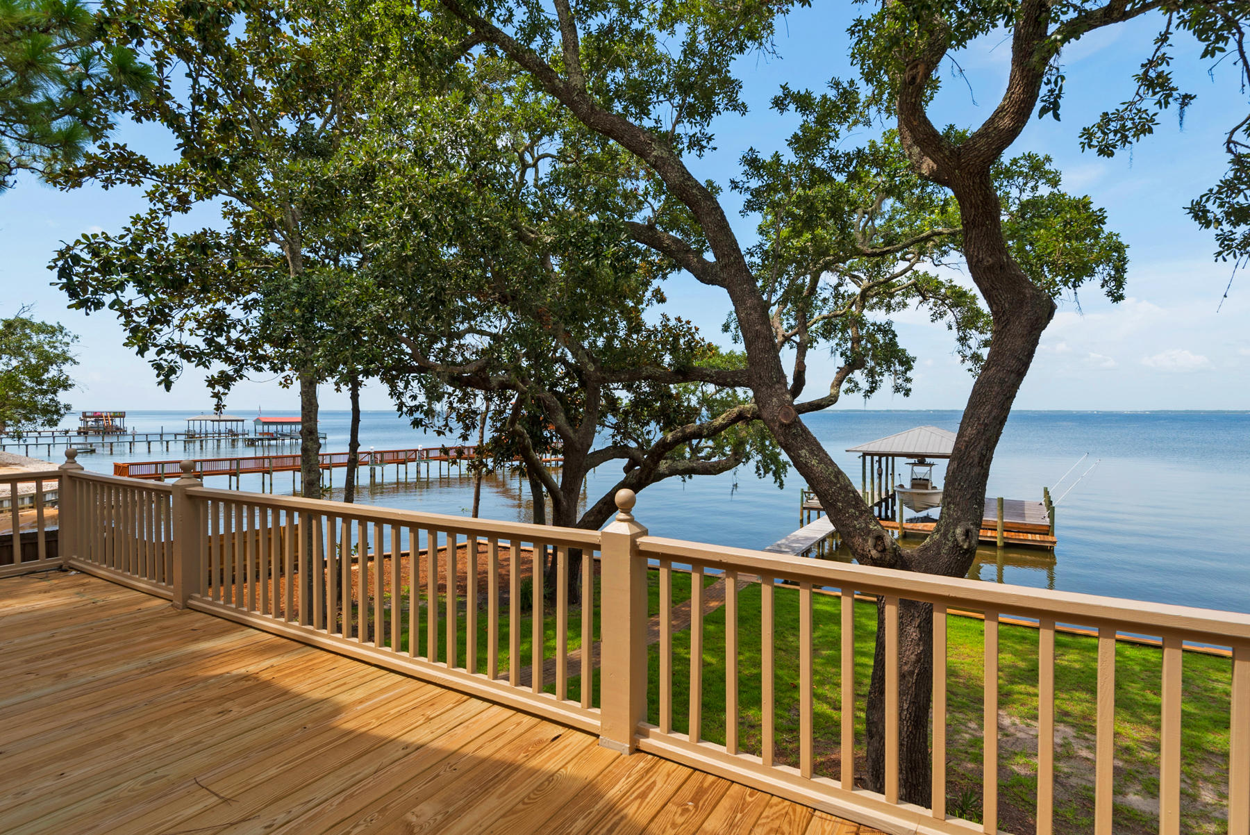 DRIFTWOOD SHORES - Residential