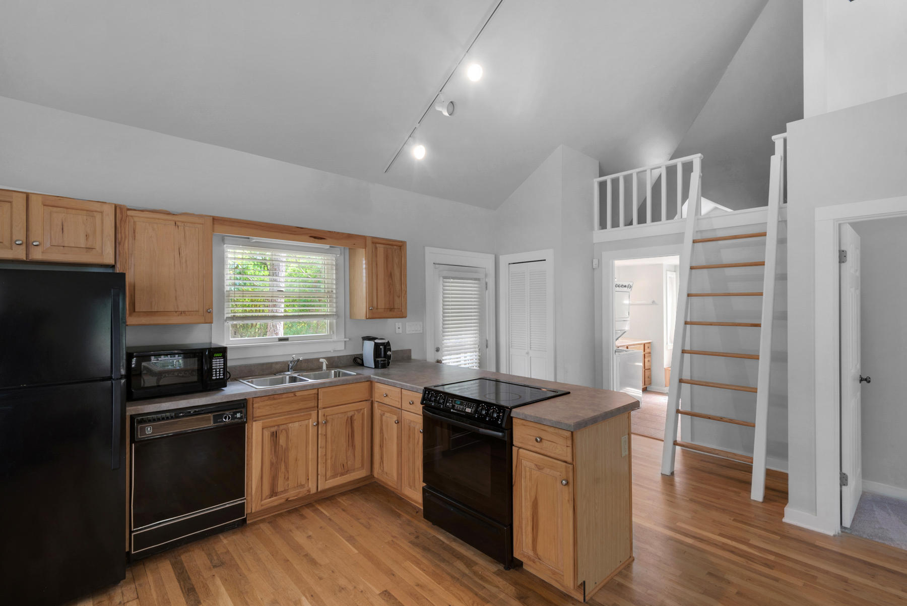 DRIFTWOOD SHORES - Residential