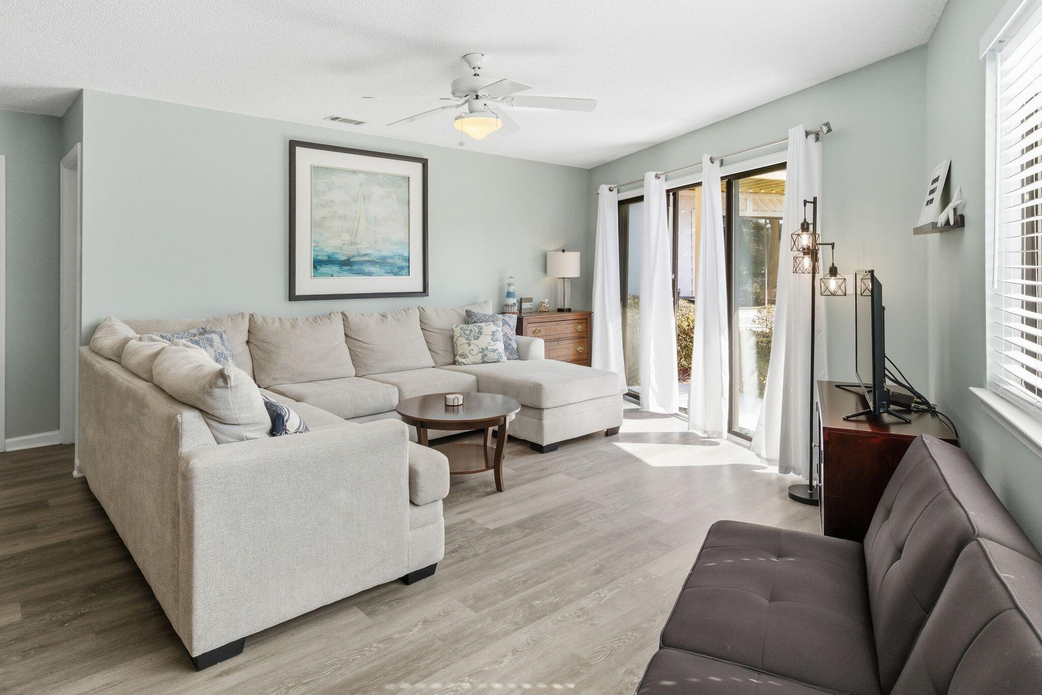 CRYSTAL VILLAGE CONDO PH 2 - Residential