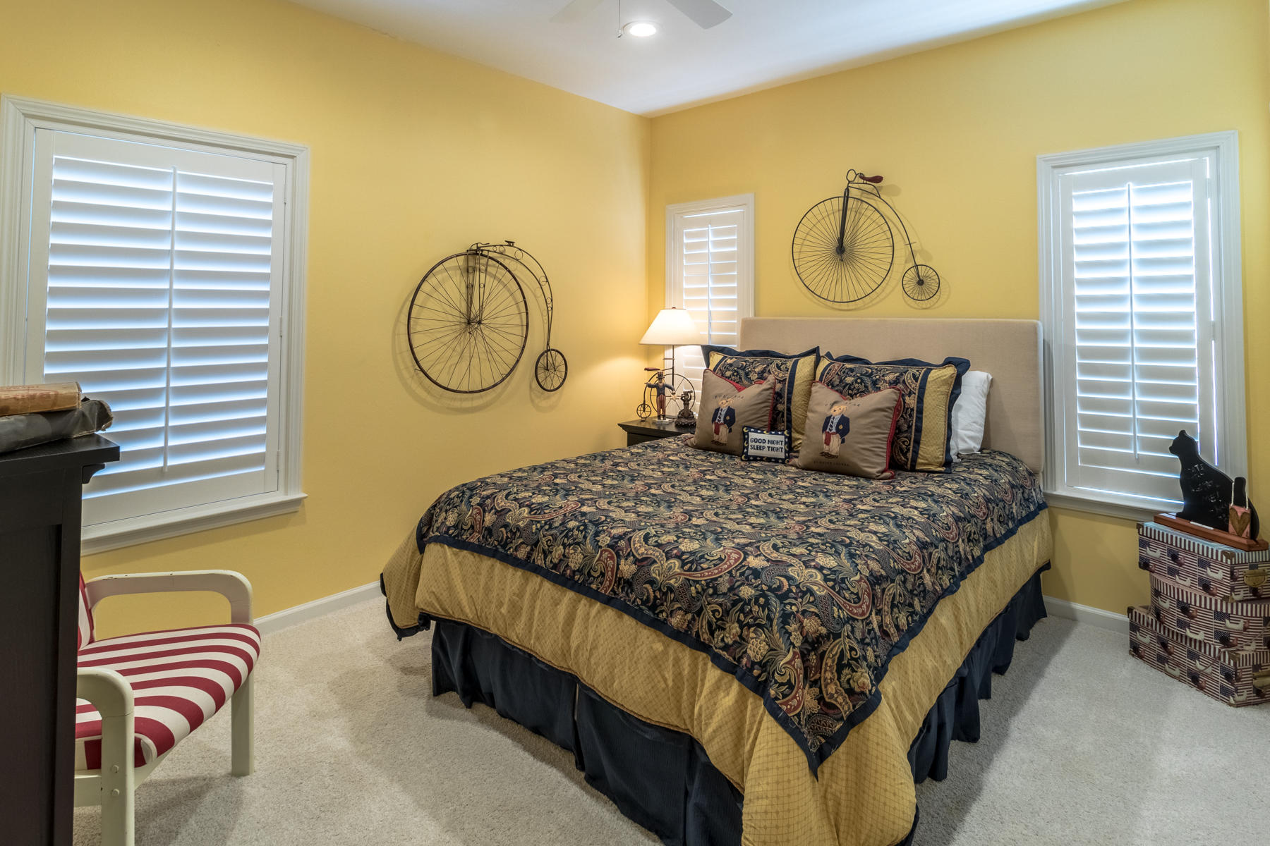 SUNRISE BEACH - Residential