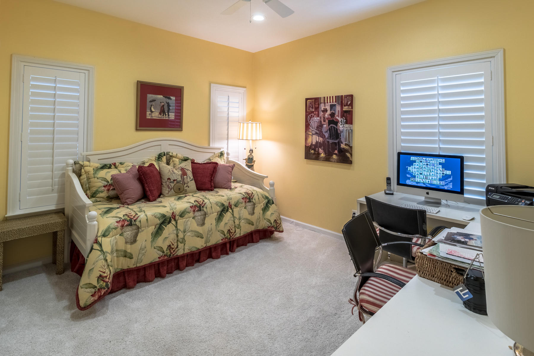SUNRISE BEACH - Residential