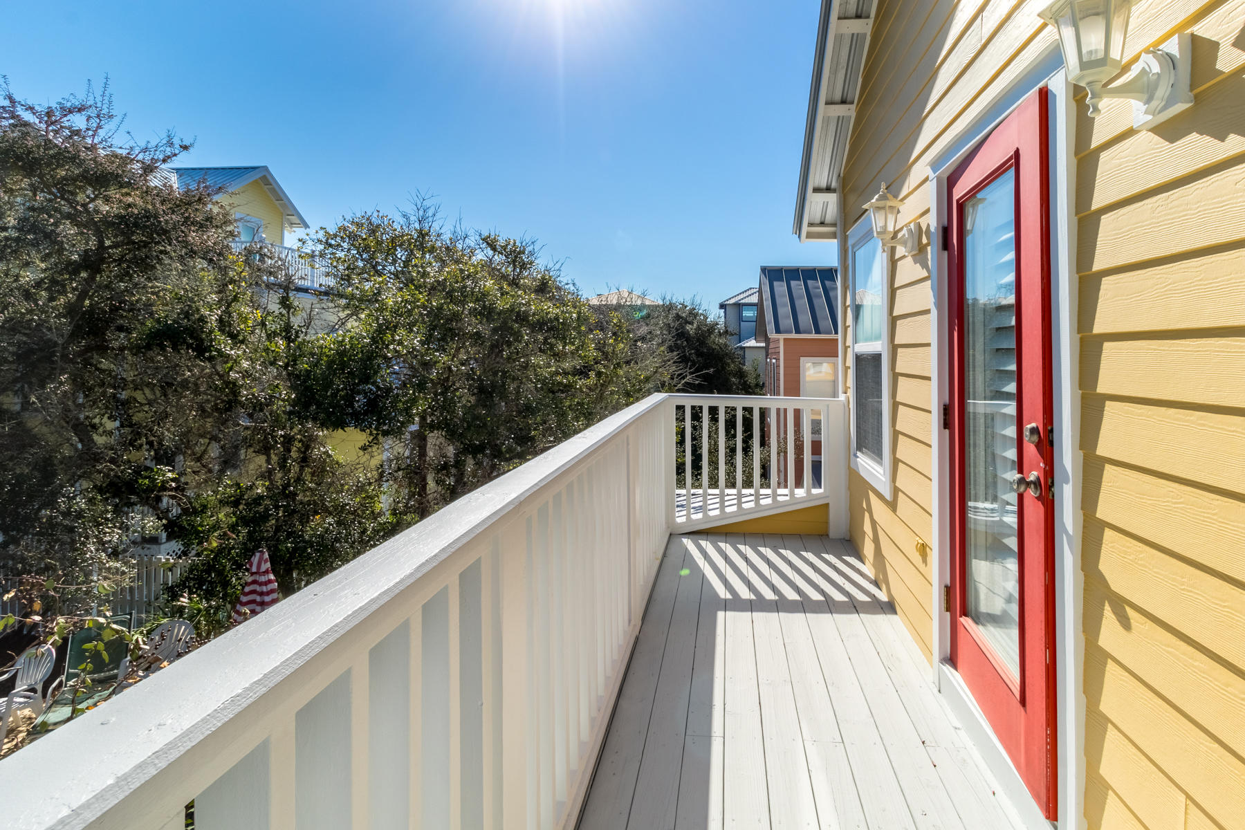 SUNRISE BEACH - Residential