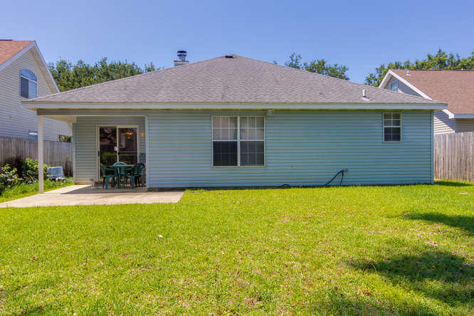 AZALEA GARDENS DESTIN - Residential