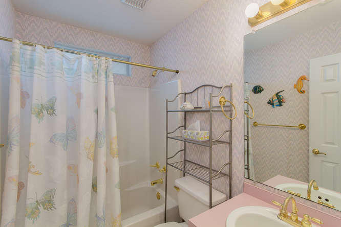 AZALEA GARDENS DESTIN - Residential
