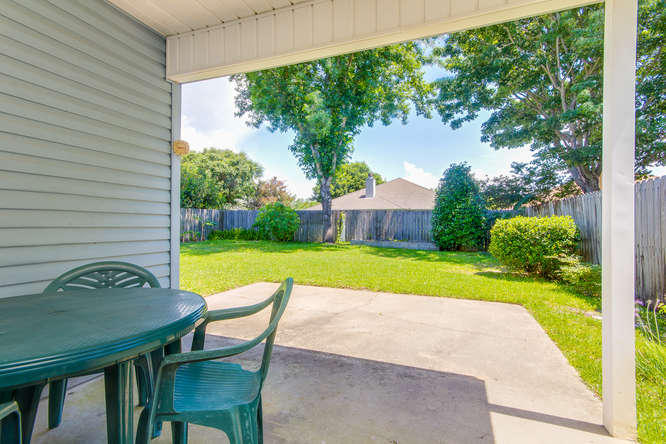 AZALEA GARDENS DESTIN - Residential