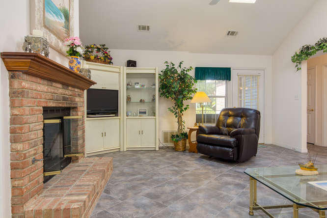 AZALEA GARDENS DESTIN - Residential
