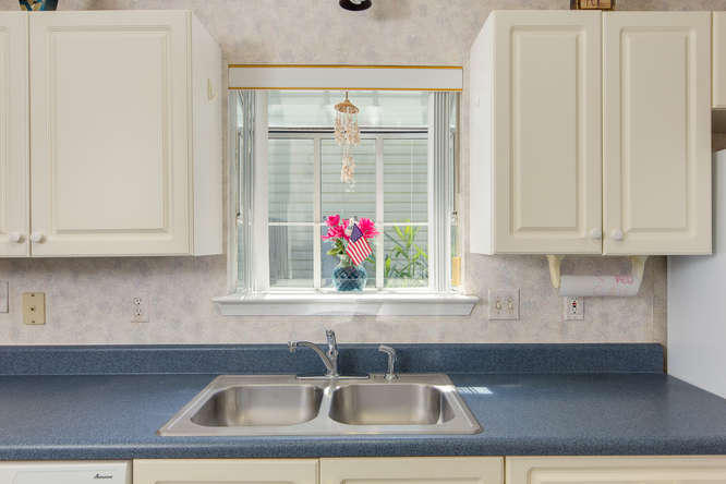 AZALEA GARDENS DESTIN - Residential