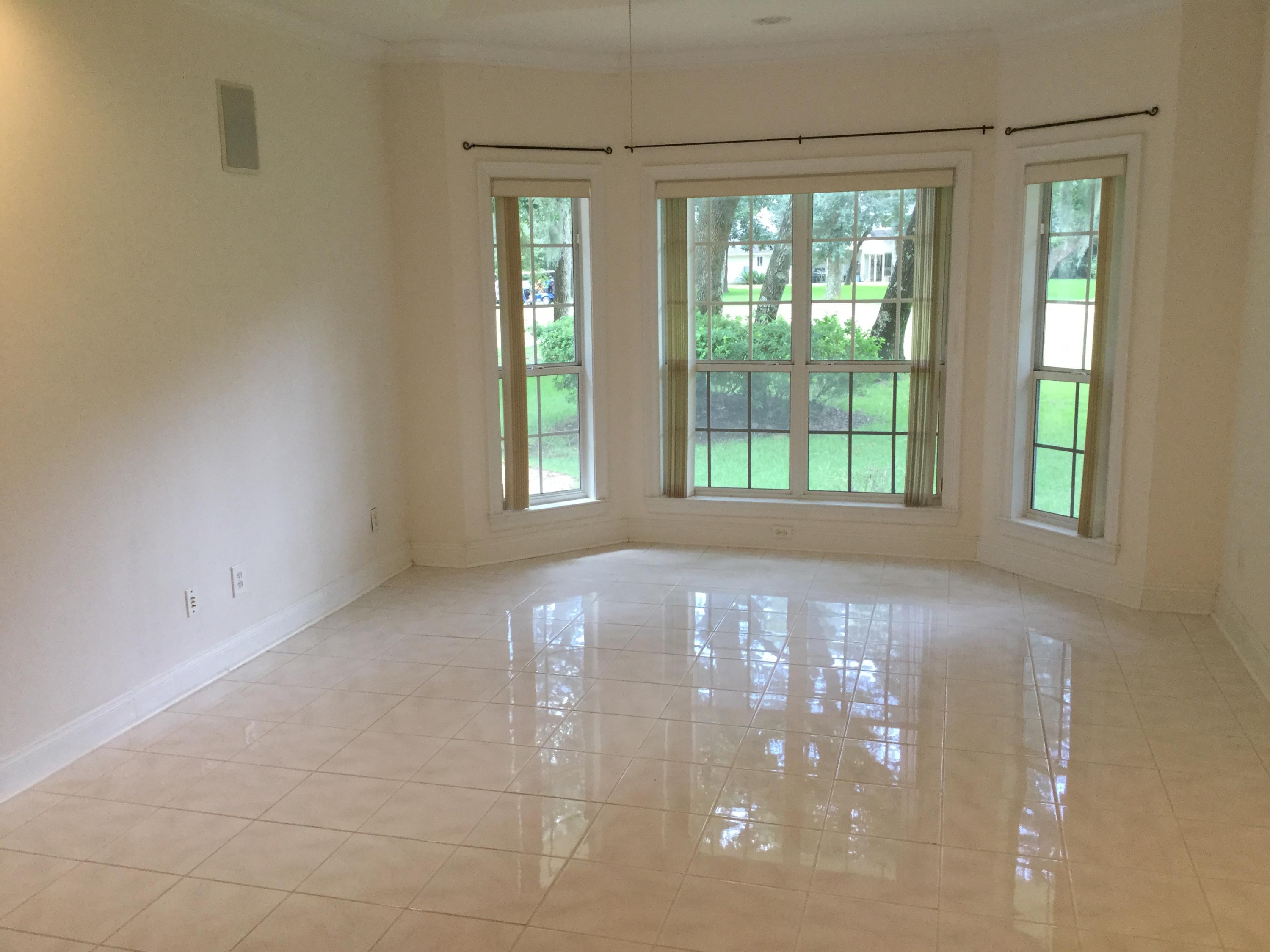 WINDWARD COVE - Residential Lease