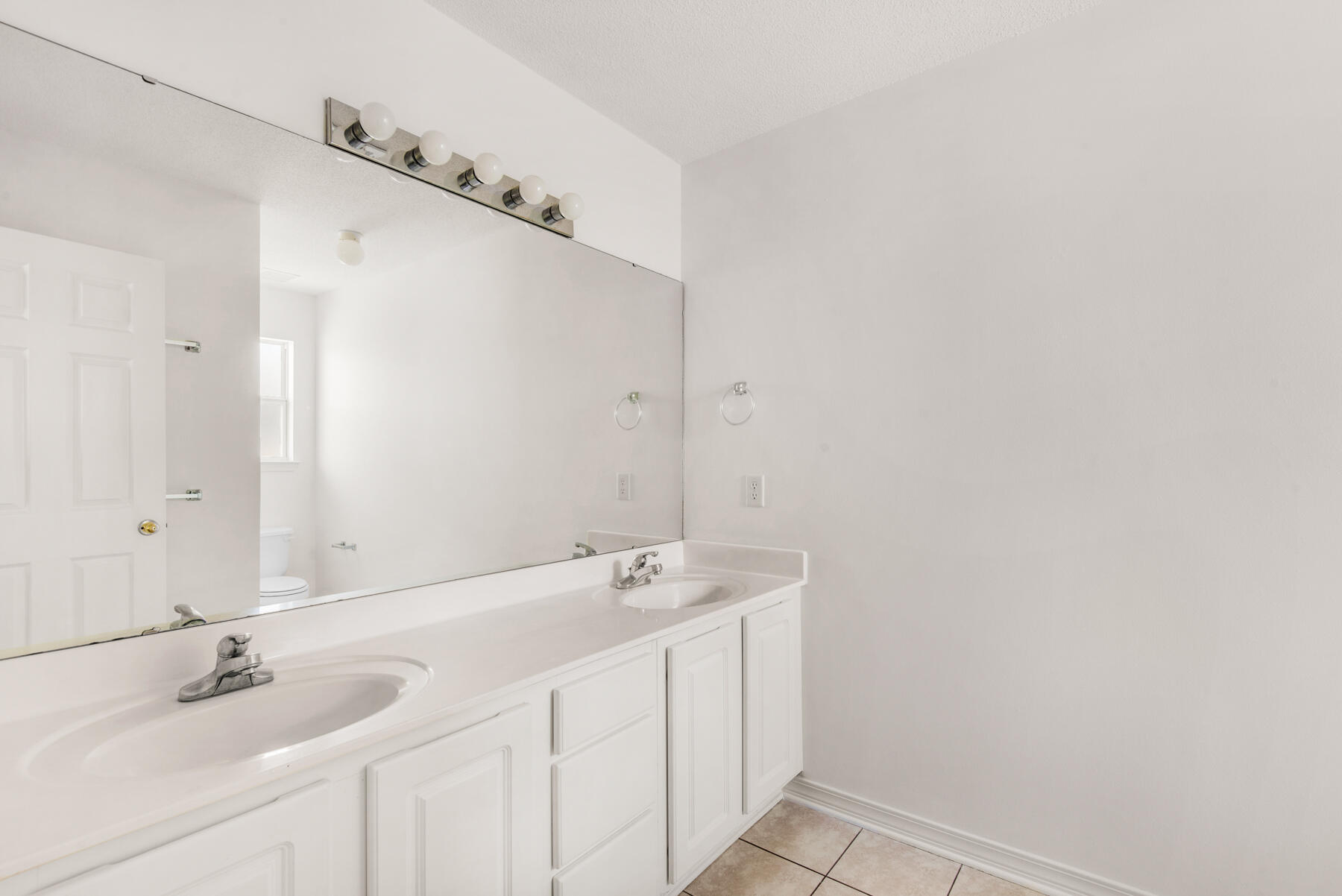 SHALIMAR COTTAGES - Residential Lease