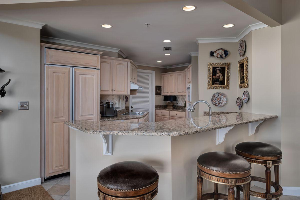 SOUTHWINDS III AT SANDESTIN - Residential