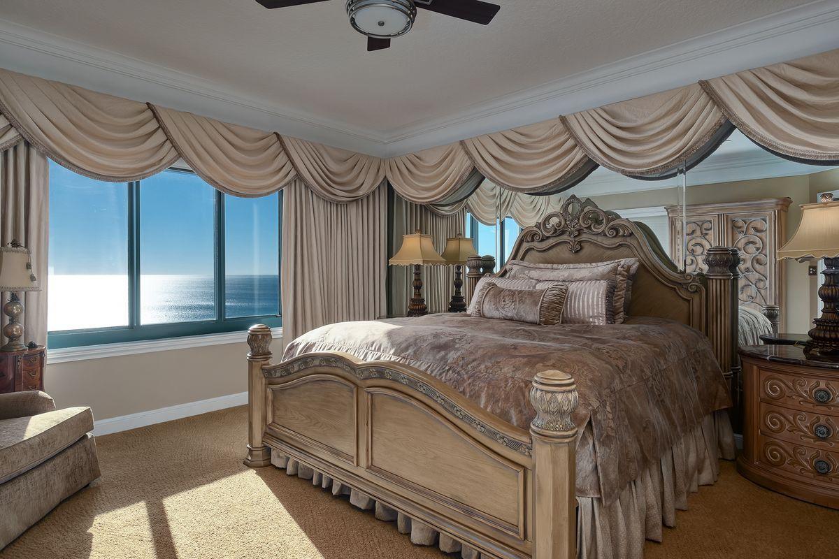 SOUTHWINDS III AT SANDESTIN - Residential