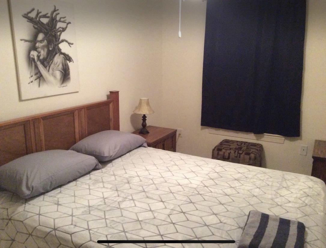 TWIN LAKES TOWNHOMES PH 2 - Residential Lease