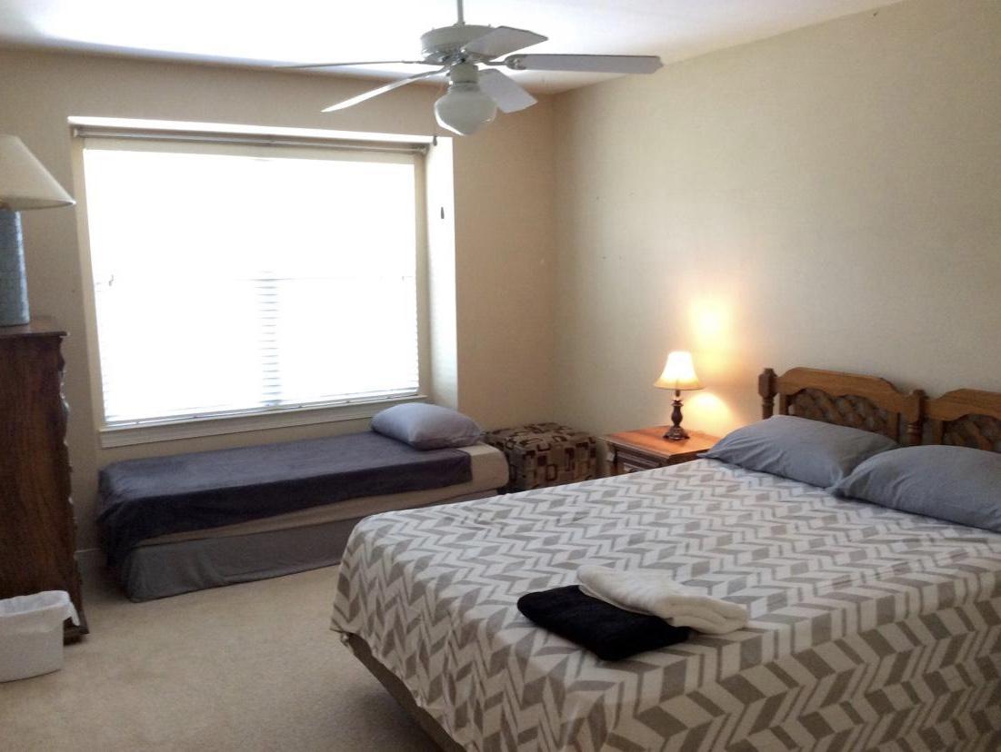 TWIN LAKES TOWNHOMES PH 2 - Residential Lease