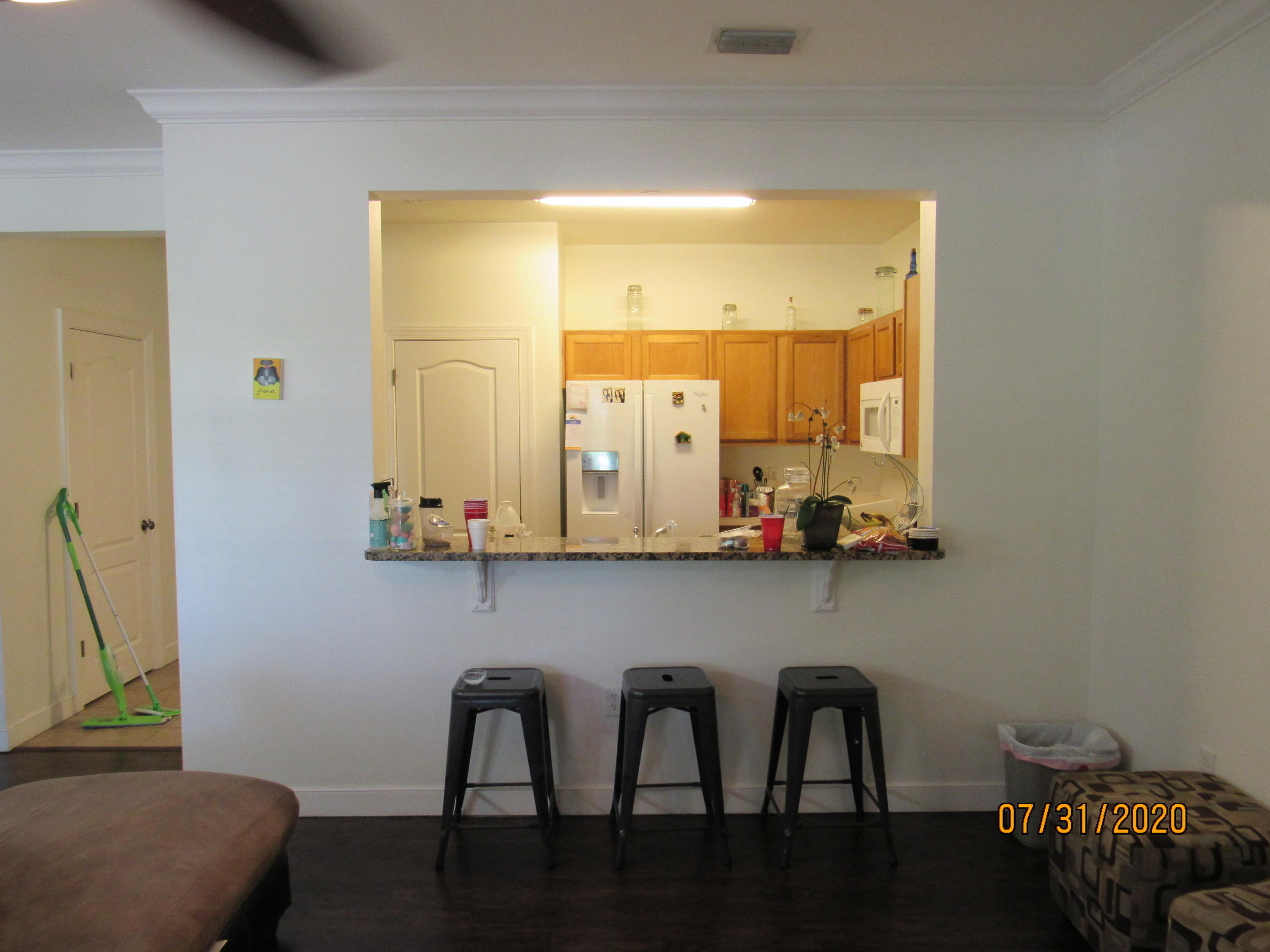 TWIN LAKES TOWNHOMES PH 2 - Residential Lease