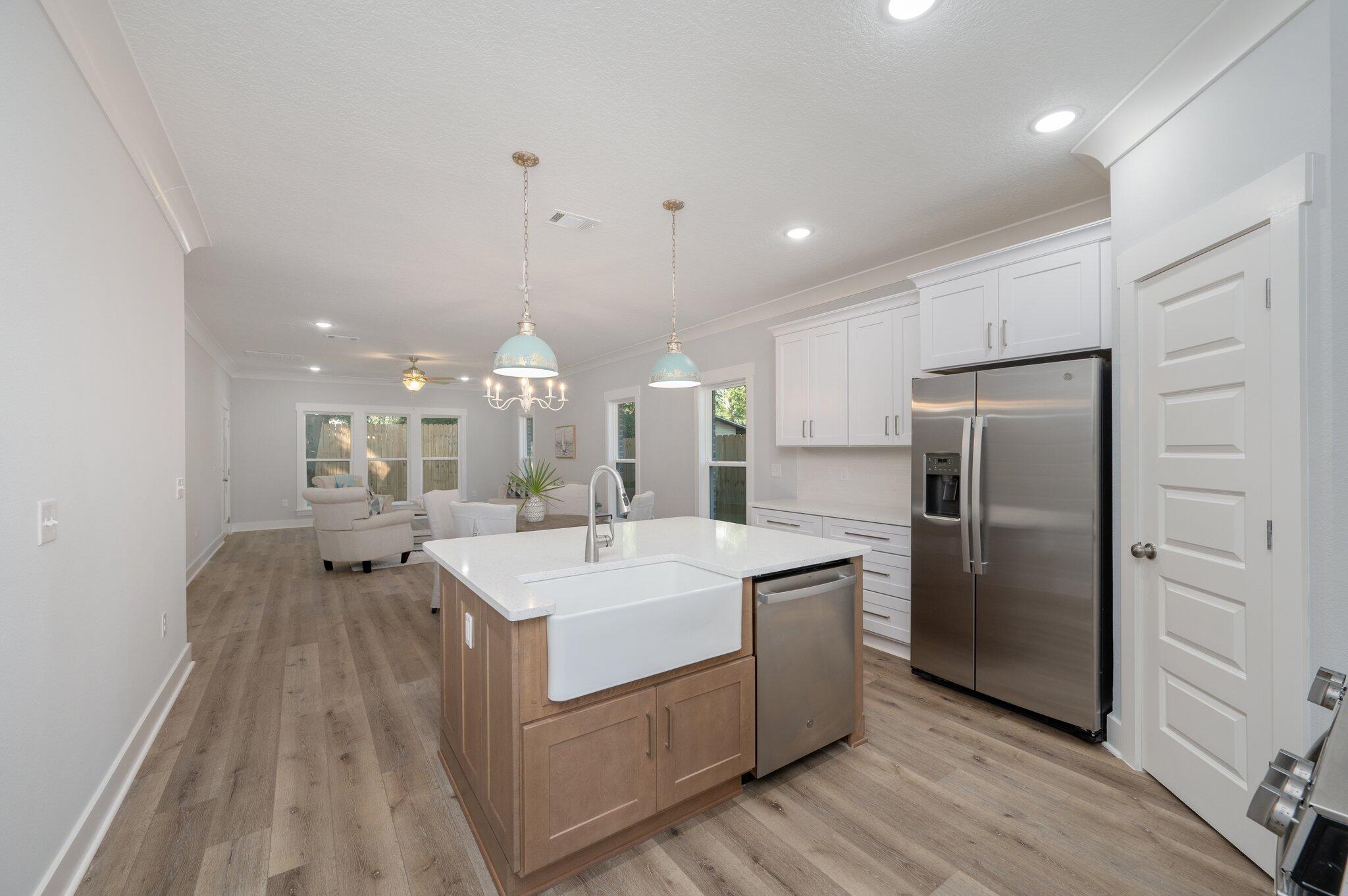 PINECREST ADD 2 - Residential