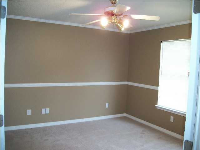 LAKE CHARLESTON - Residential Lease