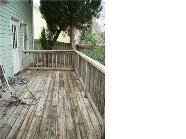 LAKE CHARLESTON - Residential Lease