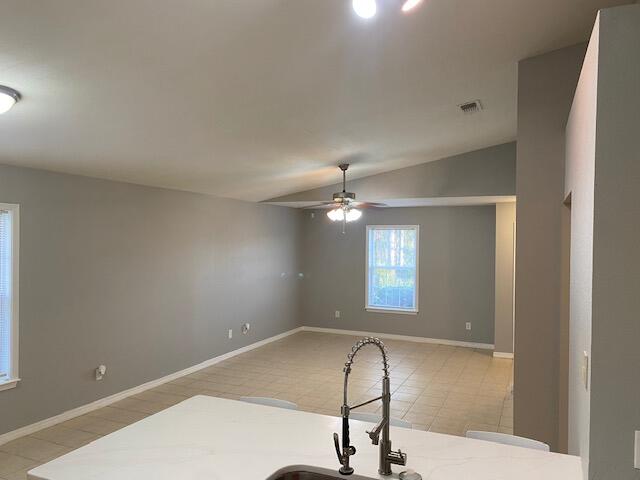 AUTUMN TRACE @ HARVEST VILLAGEPHASE II LOT 18 BLK A AS DESIN OR 4478 PG 1852 - Residential Lease