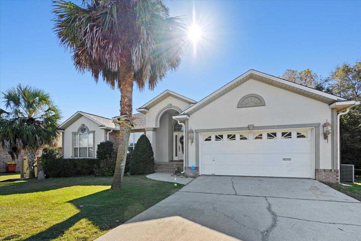 riverchase - Residential