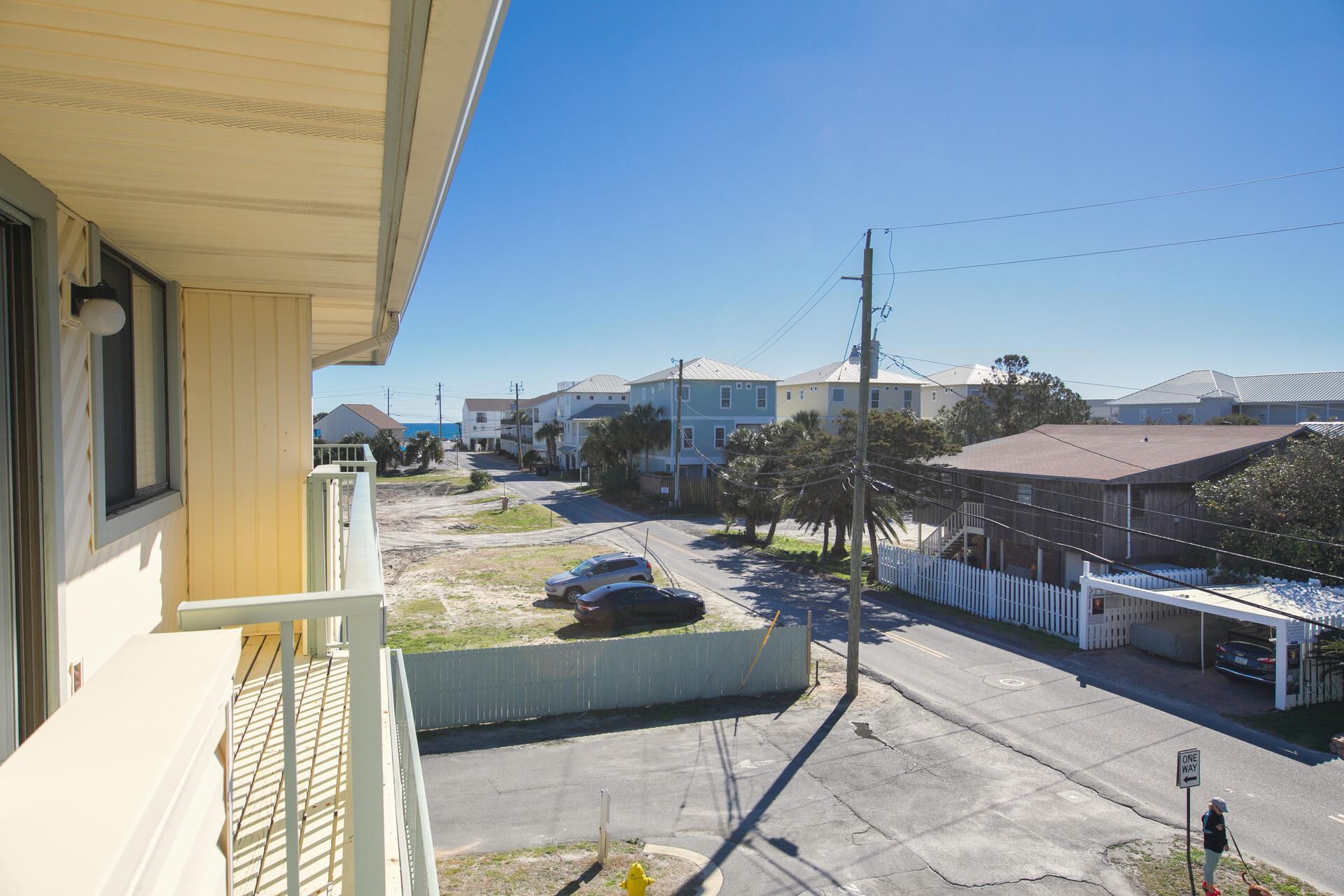 SANDPRINTS CONDO - Residential