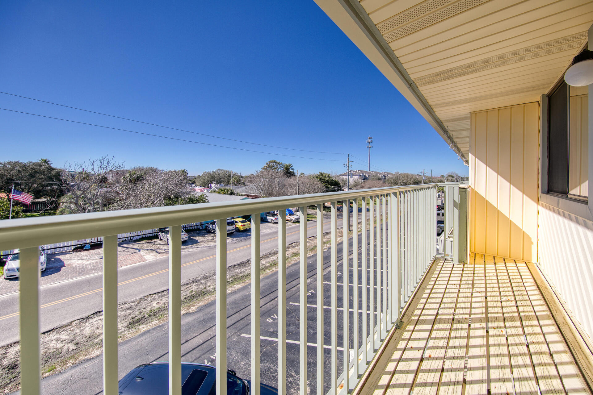 SANDPRINTS CONDO - Residential